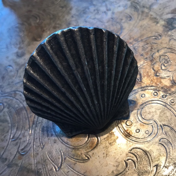 - VINTAGE NAUTICAL METAL KNOBS SET(5) - Picture 3 of 7